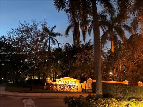 20-2757 Center Court Dr, Weston, FL, 33332-1855 | Card Image