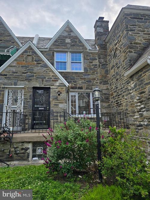 2214 N Salford St, PHILADELPHIA, PA, 19131-2210 | Card Image
