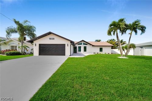 1938 Cornwallis Pkwy, Cape Coral, FL, 33904-4065 | Card Image