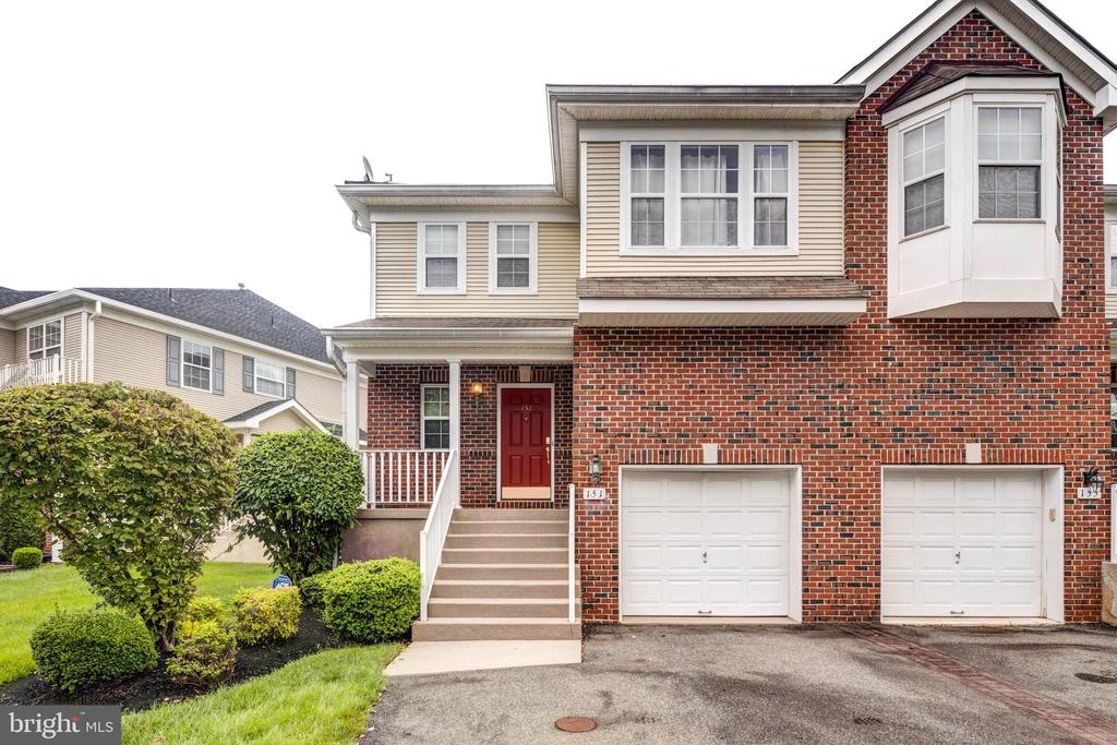 Fountayne Ln, Lawrence Township, NJ 08648