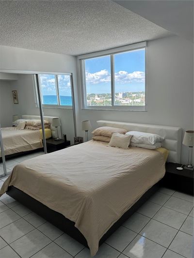 1003 - 6969 Collins Ave, Condo with 1 bedrooms, 1 bathrooms and null parking in Miami Beach FL | Image 1