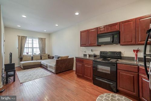 2044 N 18th St, Philadelphia, PA, 19121-2349 | Card Image