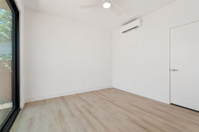 B - 2107 Maple Ave, House other with 2 bedrooms, 2 bathrooms and 1 parking in Austin TX | Image 14
