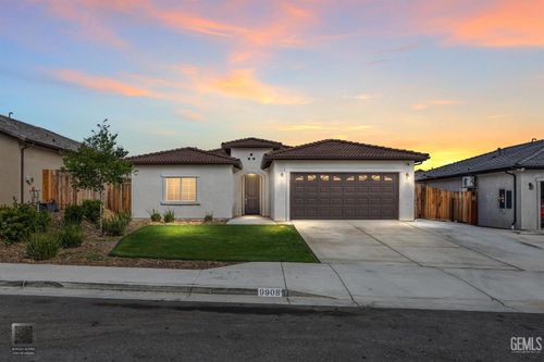 9908 Wood Ln, Bakersfield, CA, 93304 | Card Image