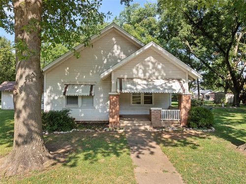 407 N Taylor Ave, Wynnewood, OK, 73098-4630 | Card Image