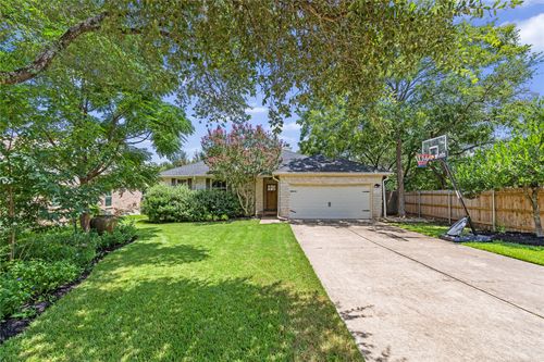 9131 Edwardson Ln, Austin, TX, 78749-4116 | Card Image