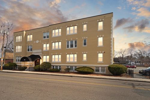 1-515 Pleasant St, Melrose, MA, 02176-4534 | Card Image