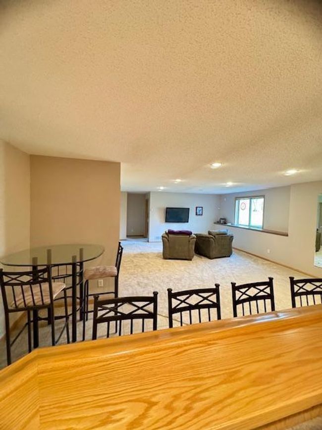 Large area with brand new carpet | Image 18