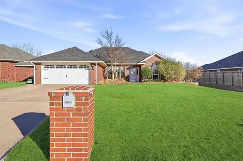 3208 Peacock Lane, Altus, OK, 73521 | Card Image