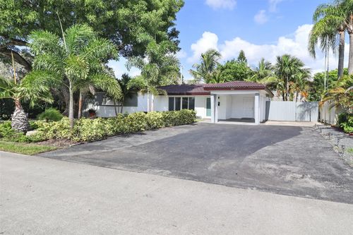 4031 Ne 15th Ave, Oakland Park, FL, 33334-4642 | Card Image