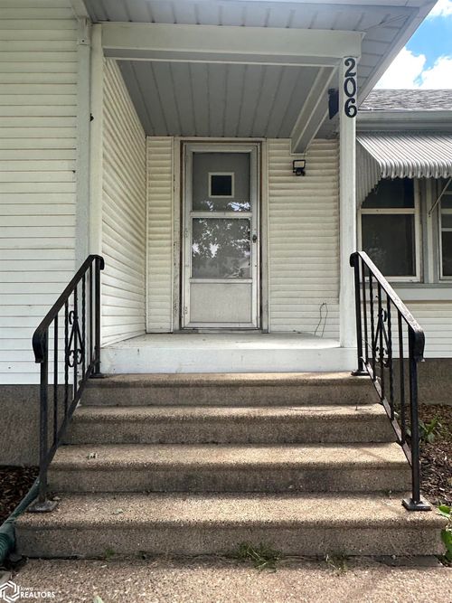 206 S Sunnyside St, Mediapolis, IA, 52637-9777 | Card Image
