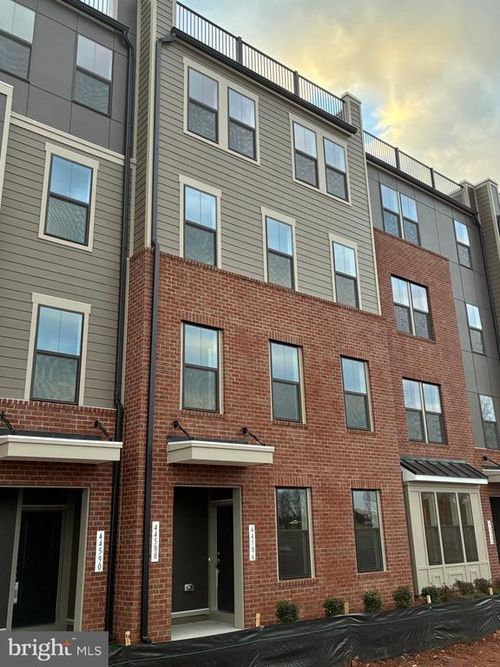 44586 Strabane Ter, ASHBURN, VA, 20147 | Card Image