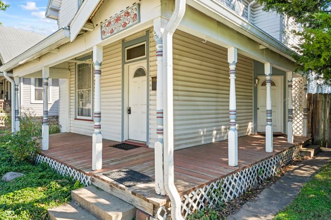 Private entrances for both lower and upper unit. | Image 5