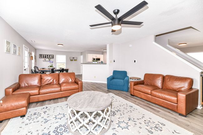 Living Room | Image 16