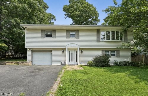 128 Marne Rd, Hopatcong, NJ, 07843-1815 | Card Image