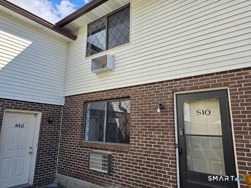 s10-150 Mark Ln, Waterbury, CT, 06704-2437 | Card Image