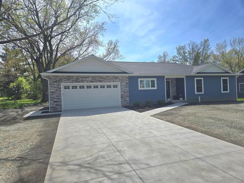 3877 Amidon Ave, Erie, PA, 16510-3071 | Card Image