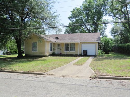 313 Mary St, Rockdale, TX, 76567-2739 | Card Image