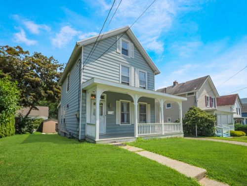 17 Maple St, Beacon, NY, 12508-2008 | Card Image