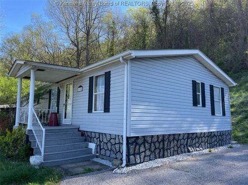 4900 Jonquil Drive, Charleston, WV, 25306 | Card Image