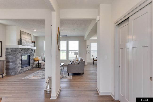 5413 N 191 St St, House other with 4 bedrooms, 4 bathrooms and 3 parking in Elkhorn NE | Image 4