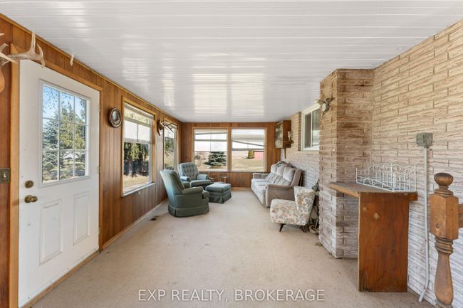 3454 Round Lake Road, House other with 3 bedrooms, 1 bathrooms and 8 parking in South Frontenac ON | Image 14