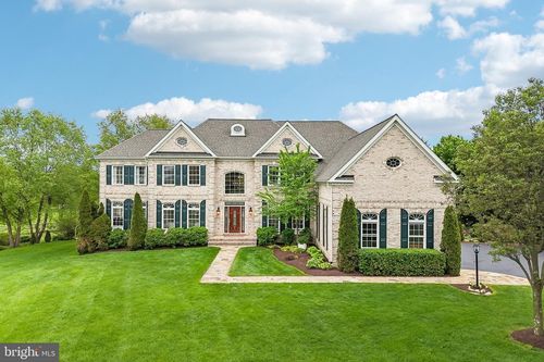 16720 Falconhurst Dr, PURCELLVILLE, VA, 20132-9649 | Card Image