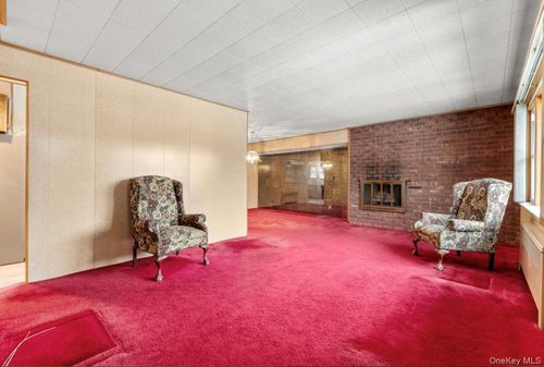 181 Sycamore Ave, Bethpage, NY, 11714-1816 | Card Image