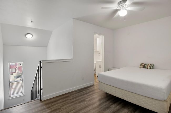 APT-210 - 9829 Walnut St, Condo with 2 bedrooms, 2 bathrooms and null parking in Dallas TX | Image 9