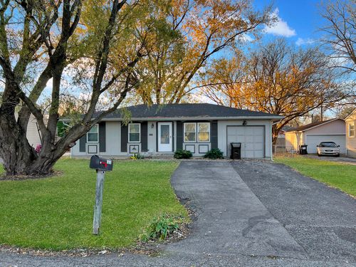 1815 Beach Rd, McHenry, IL, 60050-3577 | Card Image