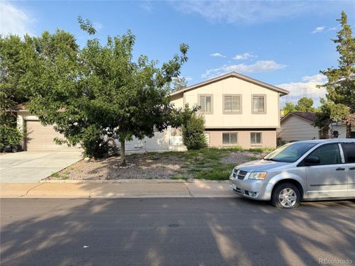 1858 S Olathe St, Aurora, CO, 80017-5141 | Card Image