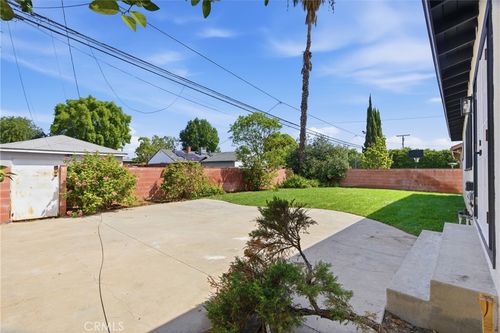 19649 Friar St, Tarzana, CA, 91335-6541 | Card Image