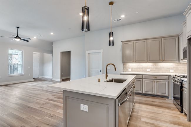 3850 Sand Lily Ln, Townhouse with 2 bedrooms, 2 bathrooms and null parking in Prosper TX | Image 7