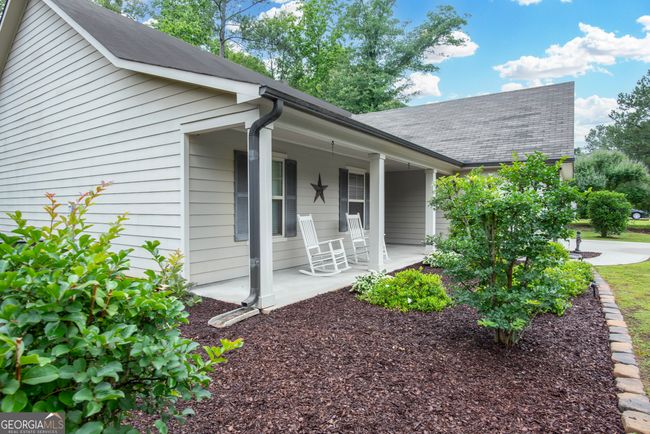 1081 Oak Hill Ln, House other with 3 bedrooms, 2 bathrooms and 2 parking in Madison GA | Image 4