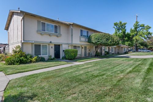 588 Crabapple Way, San Jose, CA, 95111-2325 | Card Image