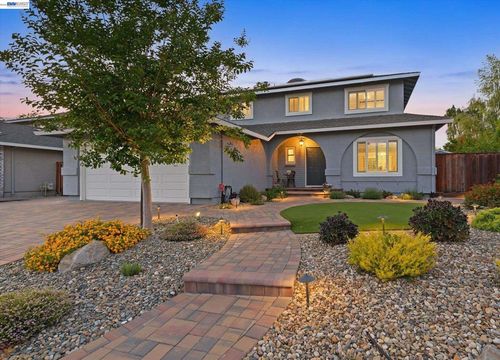 3026 Ferndale Ct, Pleasanton, CA, 94588-3579 | Card Image