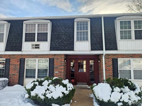 h-1737 Herault Pl, Saint Louis, MO, 63125-2641 | Card Image
