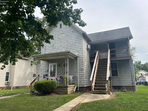 225 W Perry St, Tiffin, OH, 44883-2136 | Card Image