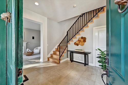7010 Pinehaven Road, Oakland, CA, 94611 | Card Image