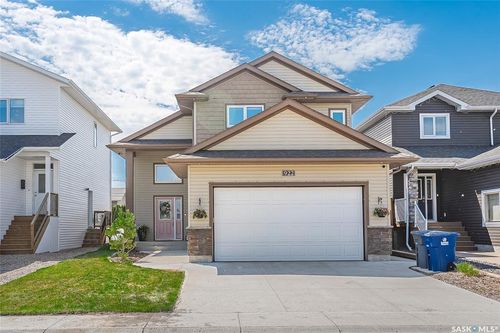 922 Rock Hill Lane, Martensville, SK, S0K2T1 | Card Image