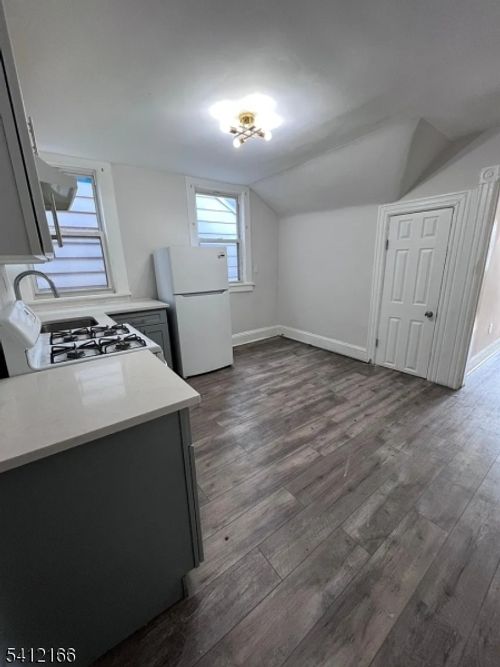 87 Graham Ave, Paterson, NJ, 07524-2401 | Card Image