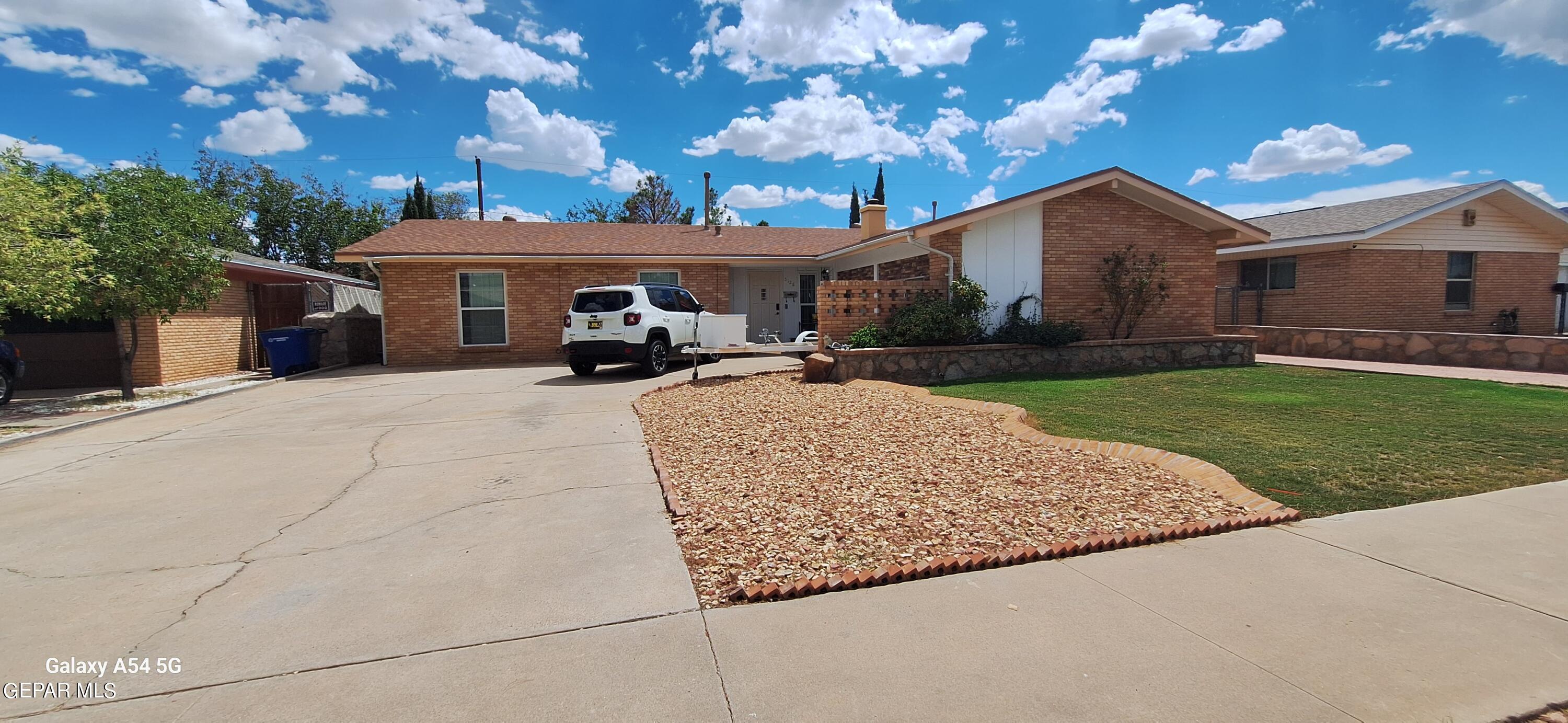 LA Taste Ave, El Paso, TX 79924