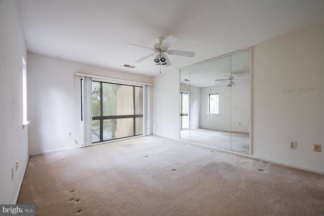 2029 Lakebreeze Way, Townhouse with 4 bedrooms, 4 bathrooms and null parking in Reston VA | Image 13
