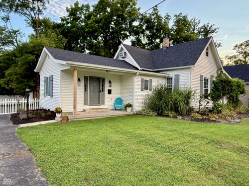 323 Mulberry St, Danville, IN, 46122-1919 | Card Image