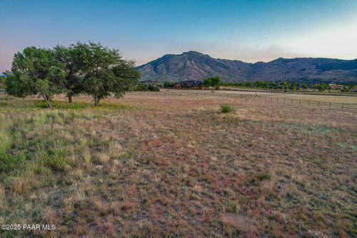 9975 N Equine Rd, Prescott, AZ, 86305 | Card Image