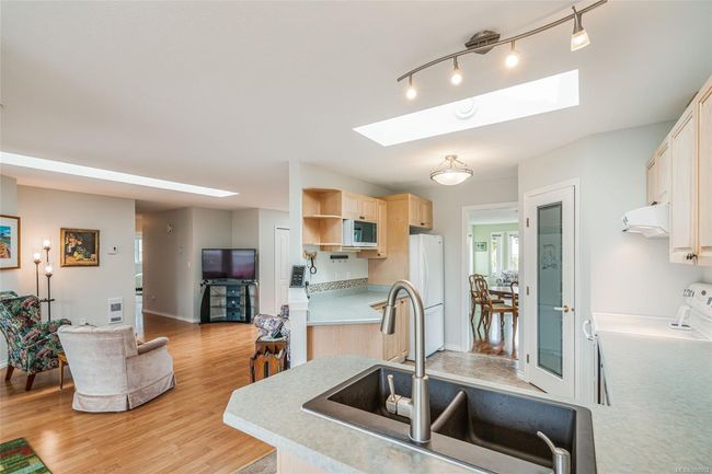 800 Mulholland Dr, House other with 3 bedrooms, 2 bathrooms and 2 parking in Parksville BC | Image 15