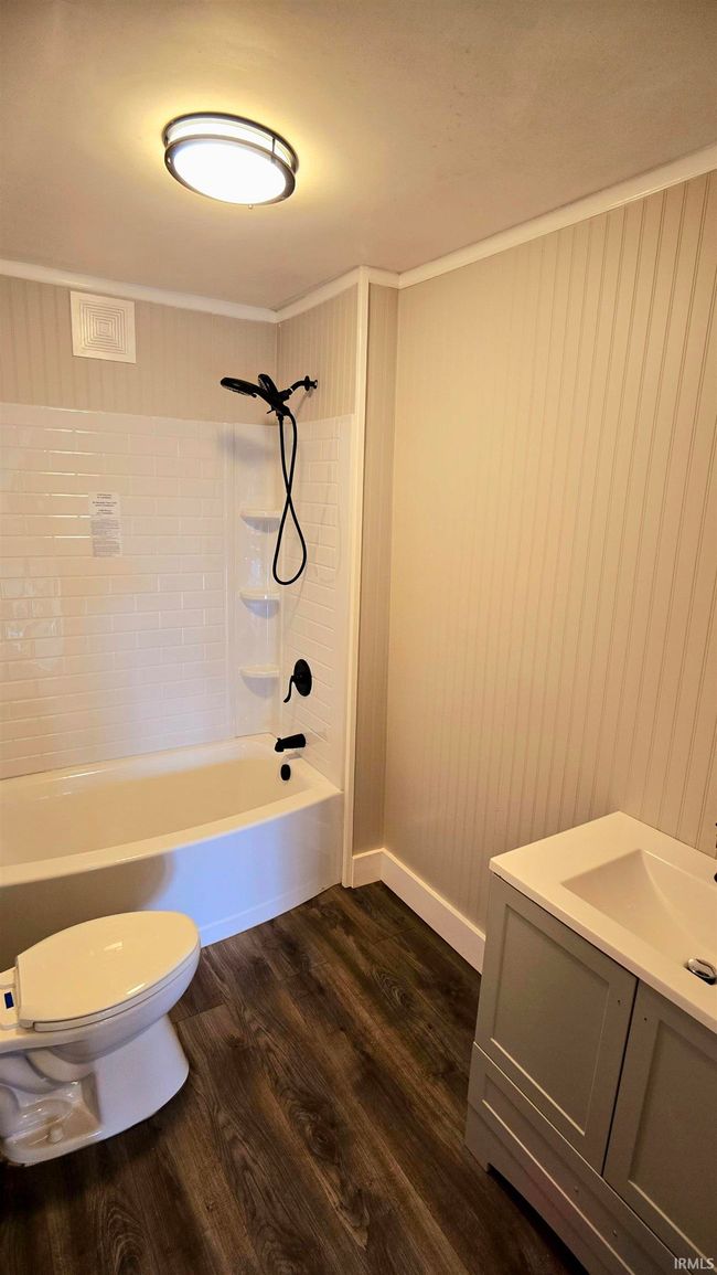 1401 N Quarry Rd, House other with 5 bedrooms, 2 bathrooms and null parking in Marion IN | Image 16