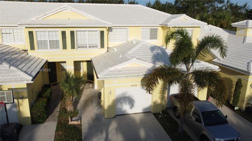 6939 Blue Skies Dr, Lake Worth, FL, 33463-7464 | Card Image