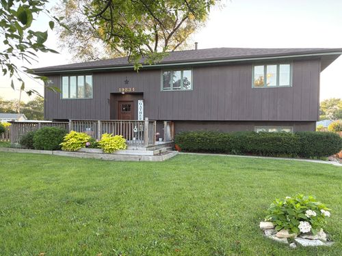 19834 Greenview Ave, Mokena, IL, 60448-1278 | Card Image