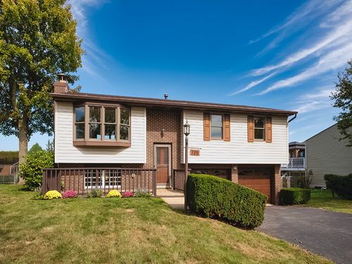 115 Bellford Dr, Cranberry Twp, PA, 16066-4305 | Card Image